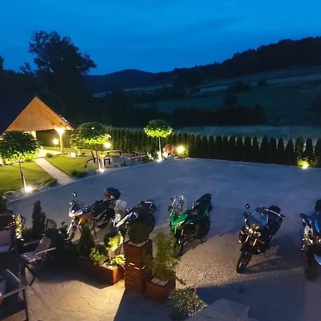 Villa Dwor Bysina Myślenice Esterno foto